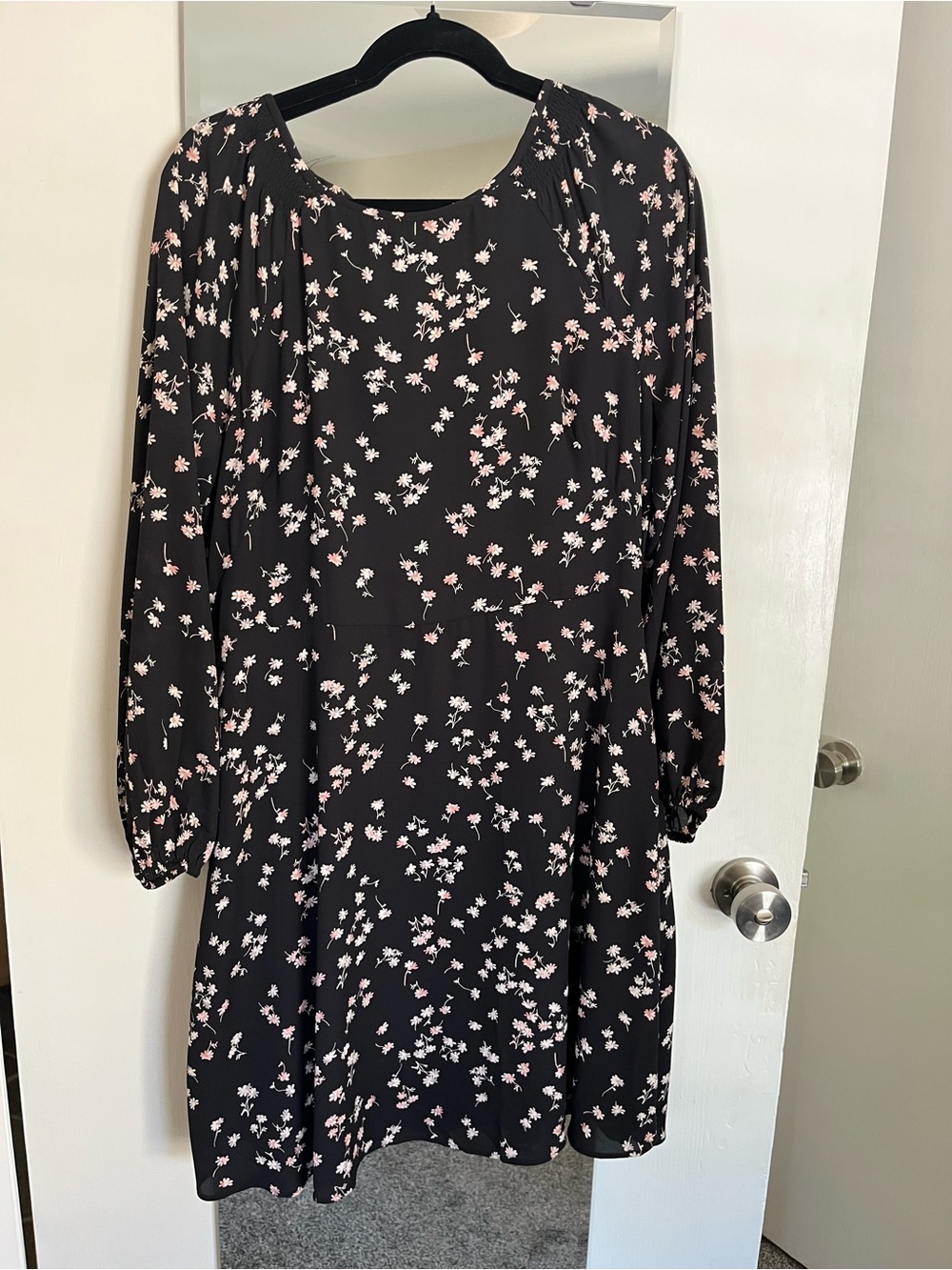 Ann Taylor Black Long-Sleeve Floral Shift Dress - Pink & White Flowers